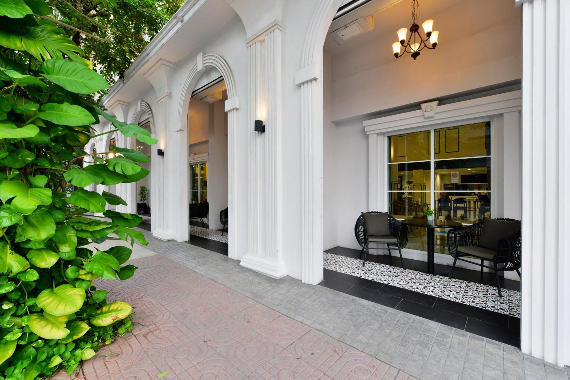 Villa De Pranakorn - Relais&Châteaux Banguecoque Exterior foto The hotel's lobby